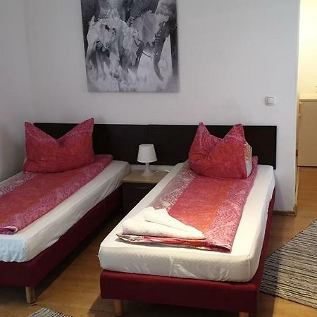 Apartmenthaus Beim Lkh Graz Exterior photo