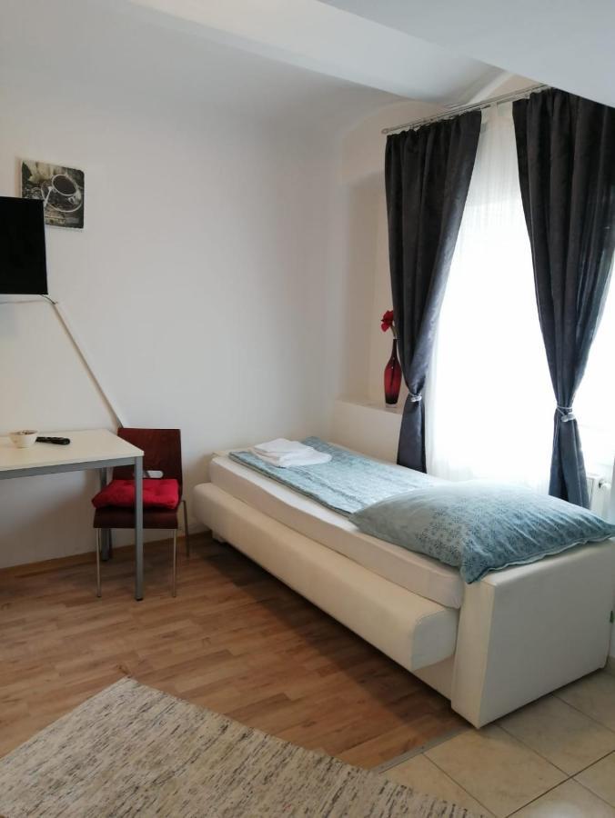 Apartmenthaus Beim Lkh Graz Exterior photo