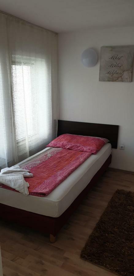 Apartmenthaus Beim Lkh Graz Exterior photo